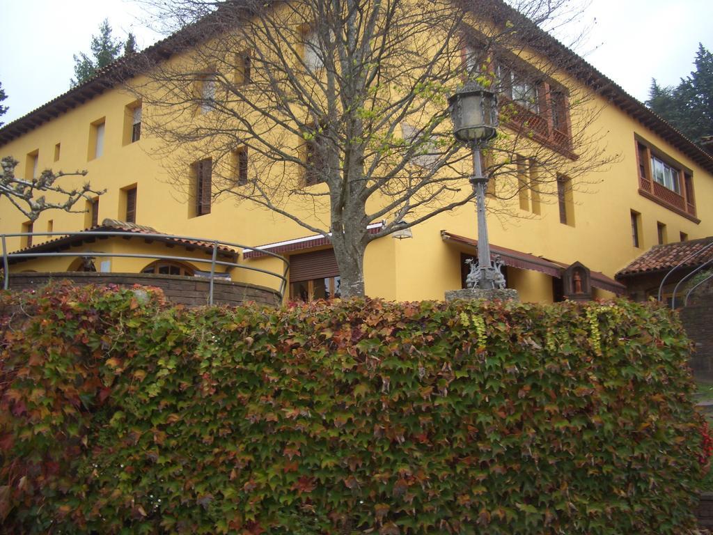 Hostal De La Gloria Viladrau Bagian luar foto