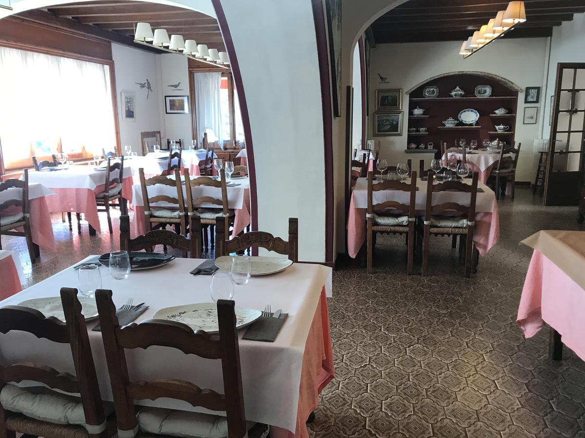 Hostal De La Gloria Viladrau Bagian luar foto
