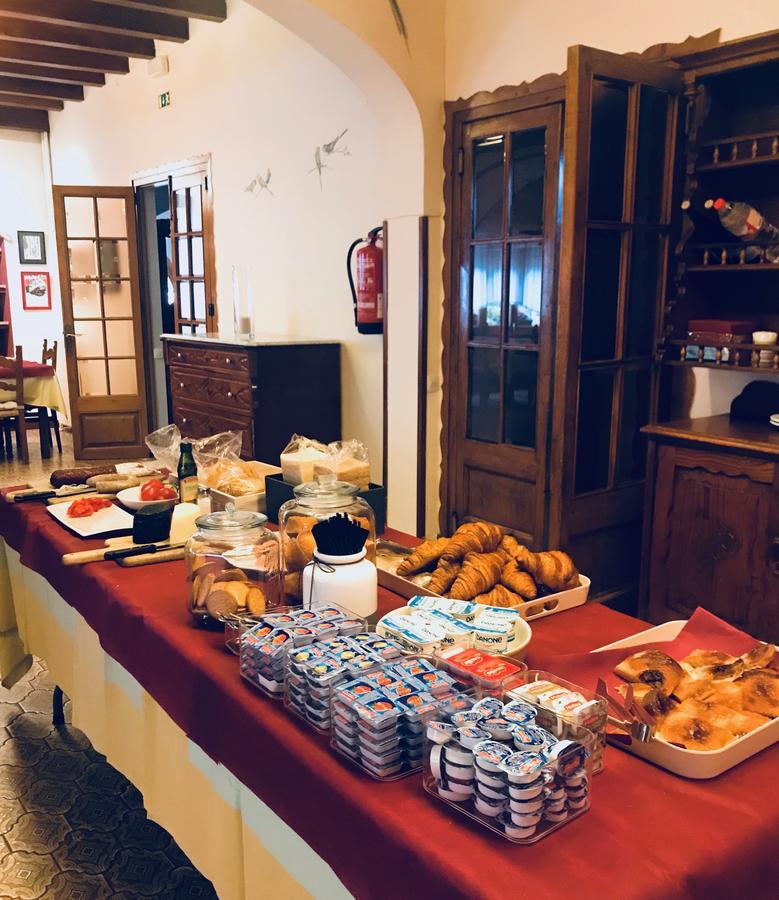 Hostal De La Gloria Viladrau Bagian luar foto