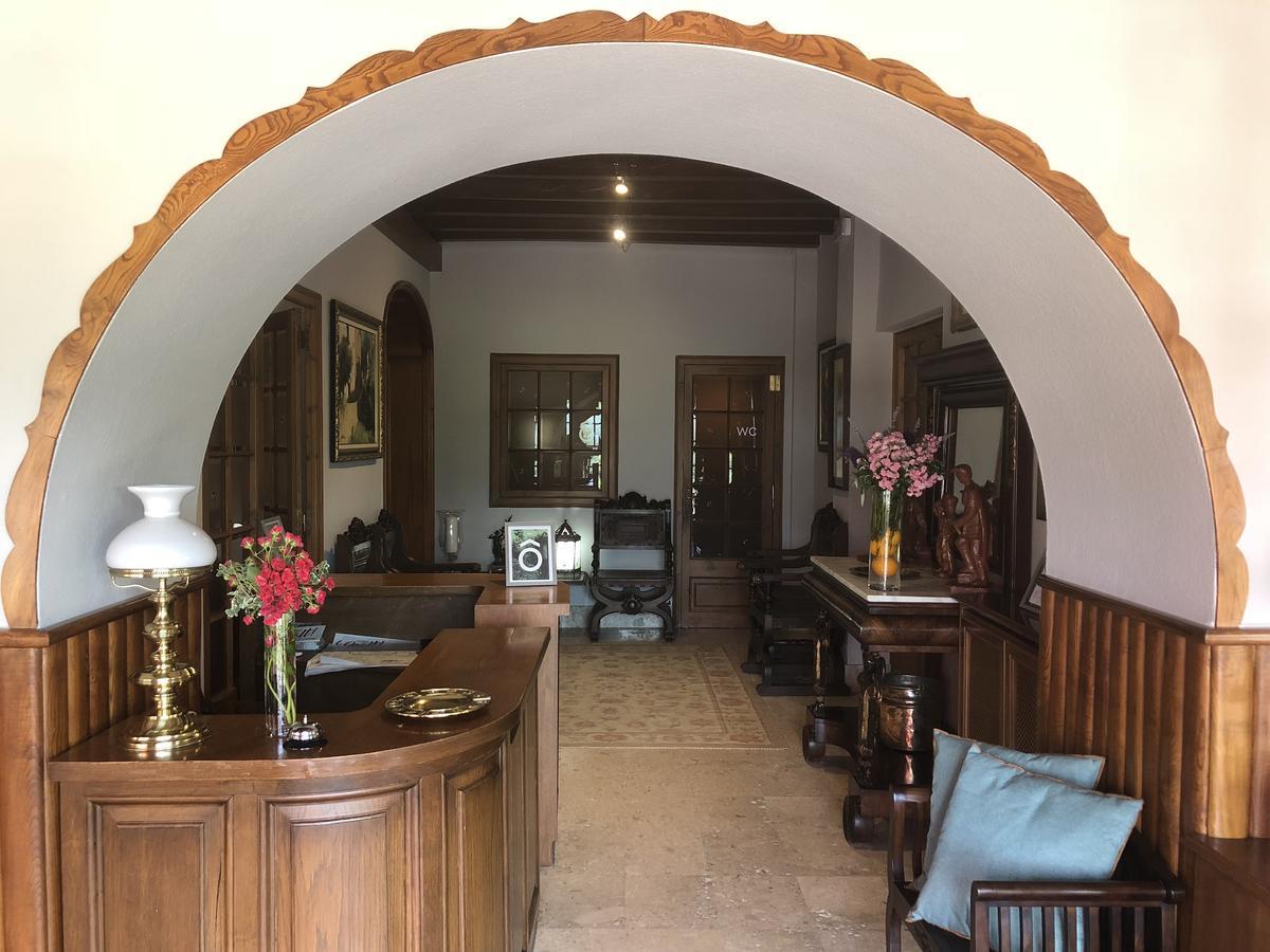 Hostal De La Gloria Viladrau Bagian luar foto