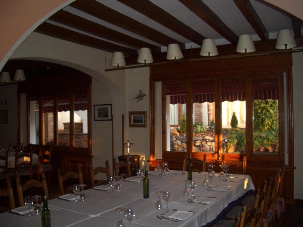 Hostal De La Gloria Viladrau Bagian luar foto